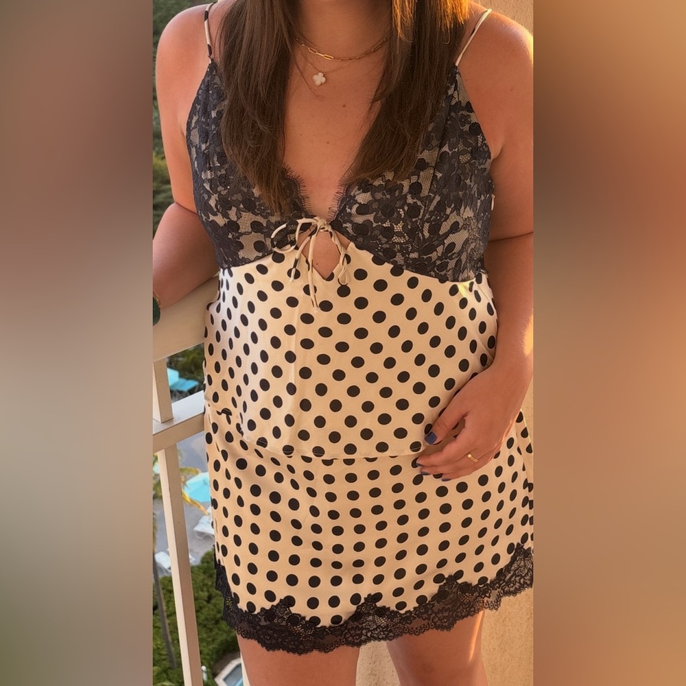 Abercrombie & Fitch Satin Lace Cami and Mini Skort SET - Picture 6 of 6